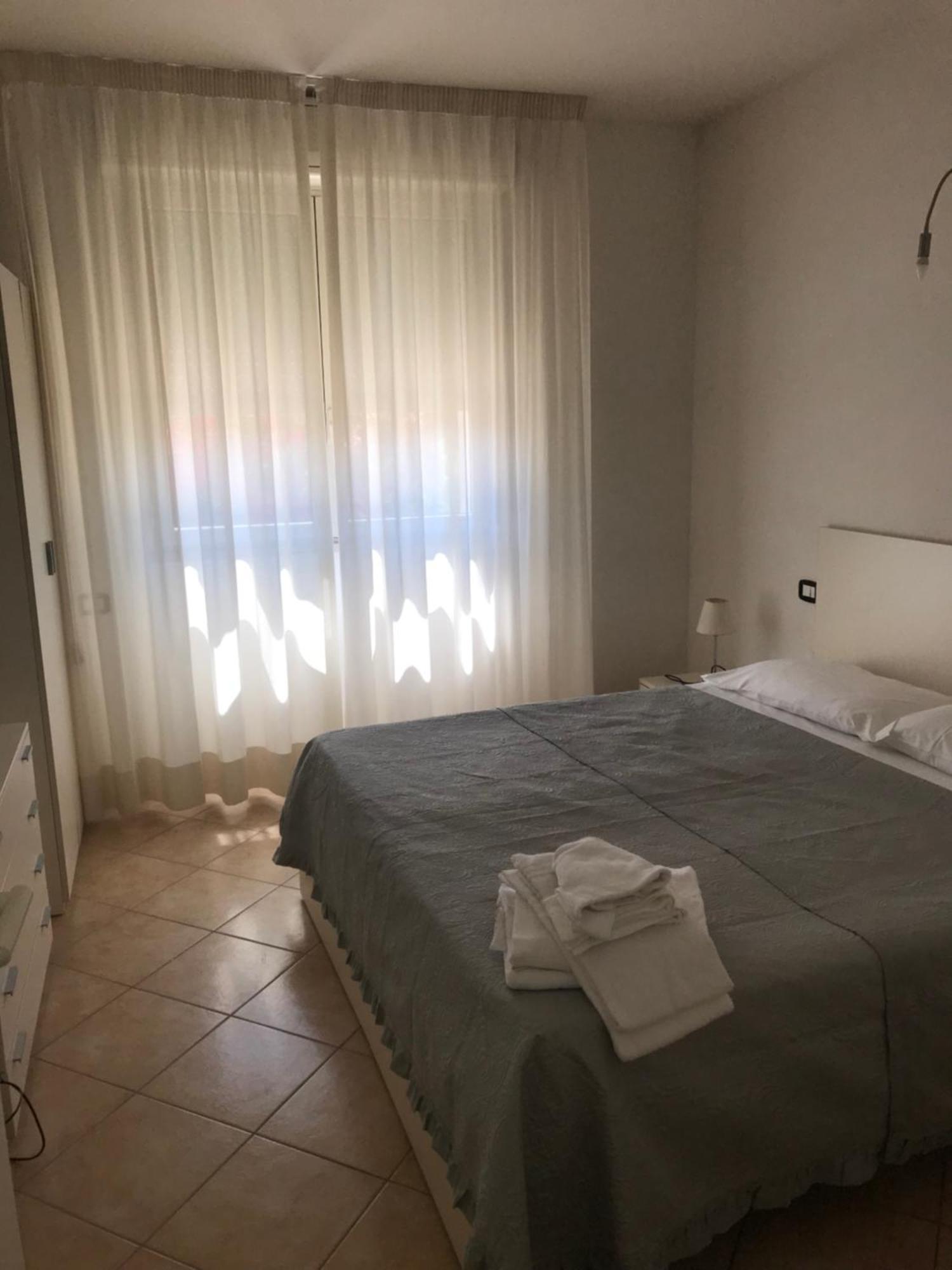 Residence Il Tombolo Принчипина а Маре Екстериор снимка